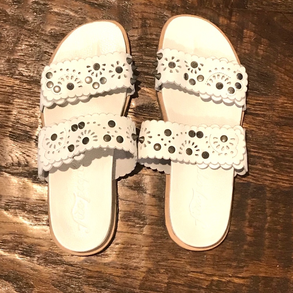 SOLD🌸FREE PEOPLE White Leather Spellbound Sandal - Picture 6 of 7